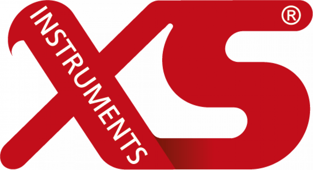 XS